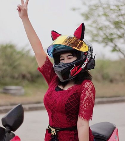 Si Seksi Sisy Mantan Drummer Yang Hobi Ridding