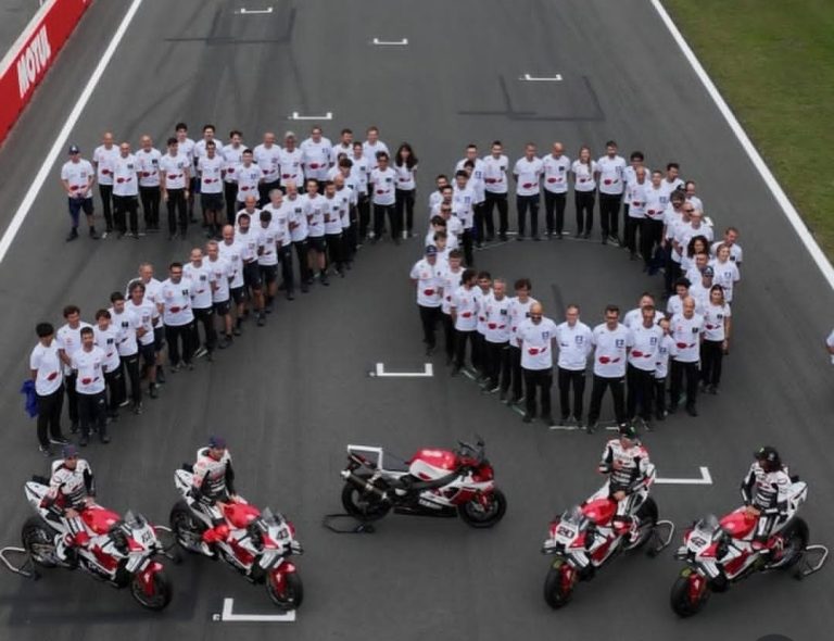 Yamaha Motor Rayakan 70 Tahun Inovasi dengan Livery Retro dan Model Edisi Khusus yang Menggugah Nostalgia
