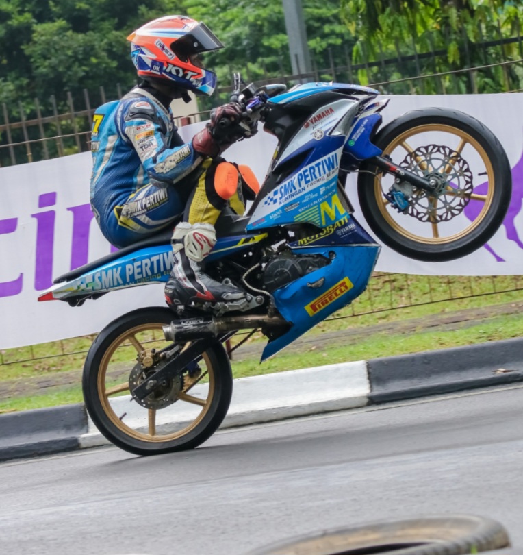 OtomotifNews.com Media Otomotif Indonesia News Berita Terbaru Mobil Listrik Motor EV Road Race Motor SMK Pertiwi Kuningan Balap Motor