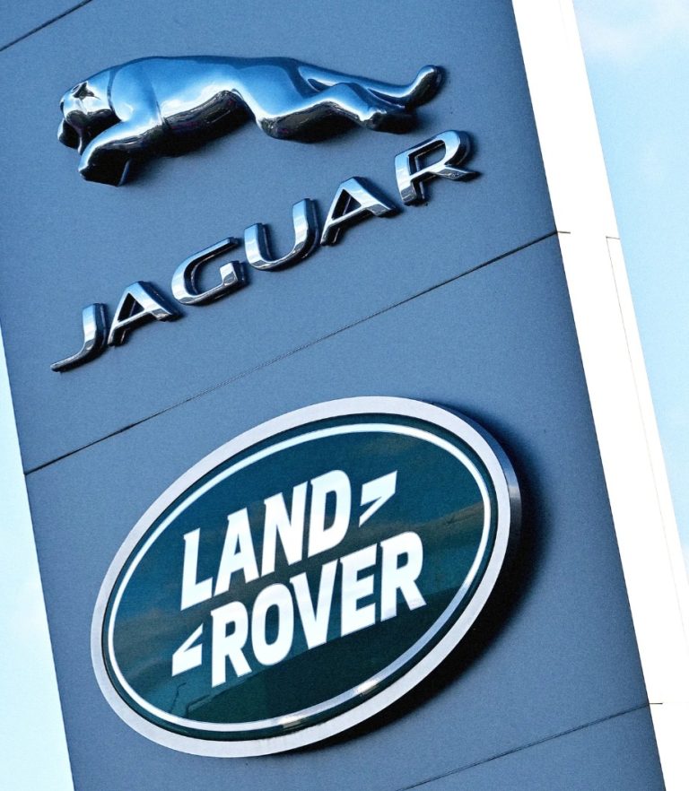 Jaguar Land Rover Perpanjang Penghentian Produksi Akibat Serangan Siber