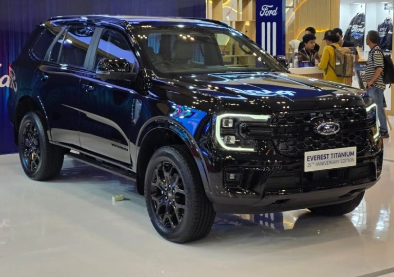 Eksklusif! Ford Everest Titanium Edisi 25 Tahun Hanya 25 Unit Meluncur di Indonesia
