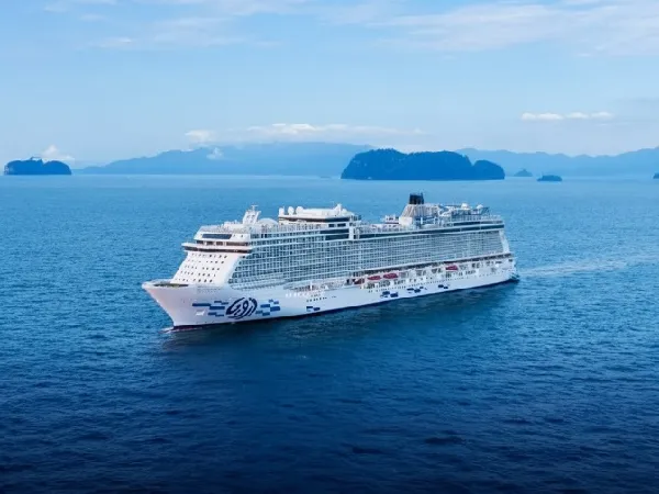 IslamiCruise 2026 Resmi Diluncurkan, Kapal Pesiar Umrah Berangkat dari Malaysia Menuju Jeddah Pertama di Asia