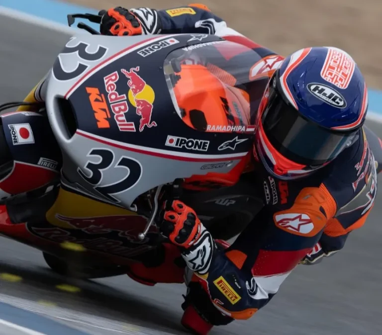 Start Posisi 17 Kiandra Ramadhipa Finish Posisi 1 di Red Bull MotoGP Rookies Cup Round 1