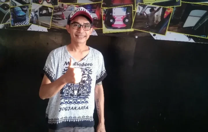 Perjalanan Positif Garage Hingga One Stop Service Otomotif: Lampu, Audio, Restorasi, Sticker Decal dan Detailing