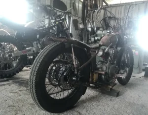 Dari Hobi ke Builder Custom Nasional: Glinding Kustom Bangun Reputasi Kultur Klasik