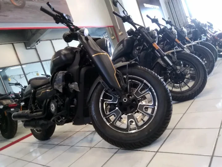 QJMotor Cirebon Pendatang Baru yang Kuasai Pasar Cruiser Premium di Pantura