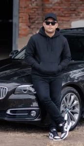 Berawal Dari Hobi, Michael Dicky Bawa Flawless Artworks dan Kawan Weekend Jadi Tempat Favorit Mobil-Mobil Modifikasi