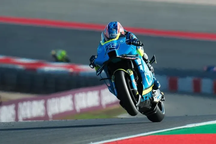 Ai Ogura Sukses Teror Duo Tim Pabrikan Ducati di Lap-lap Akhir MotoGP Czhecia 2026
